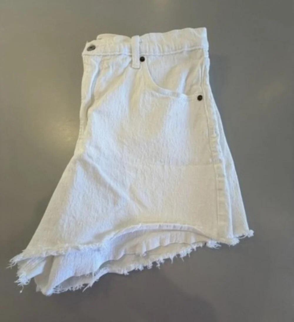 Abercrombie & Fitch Women's The Dad Short High Rise White Jean Shorts Size 33 - Picture 7 of 9
